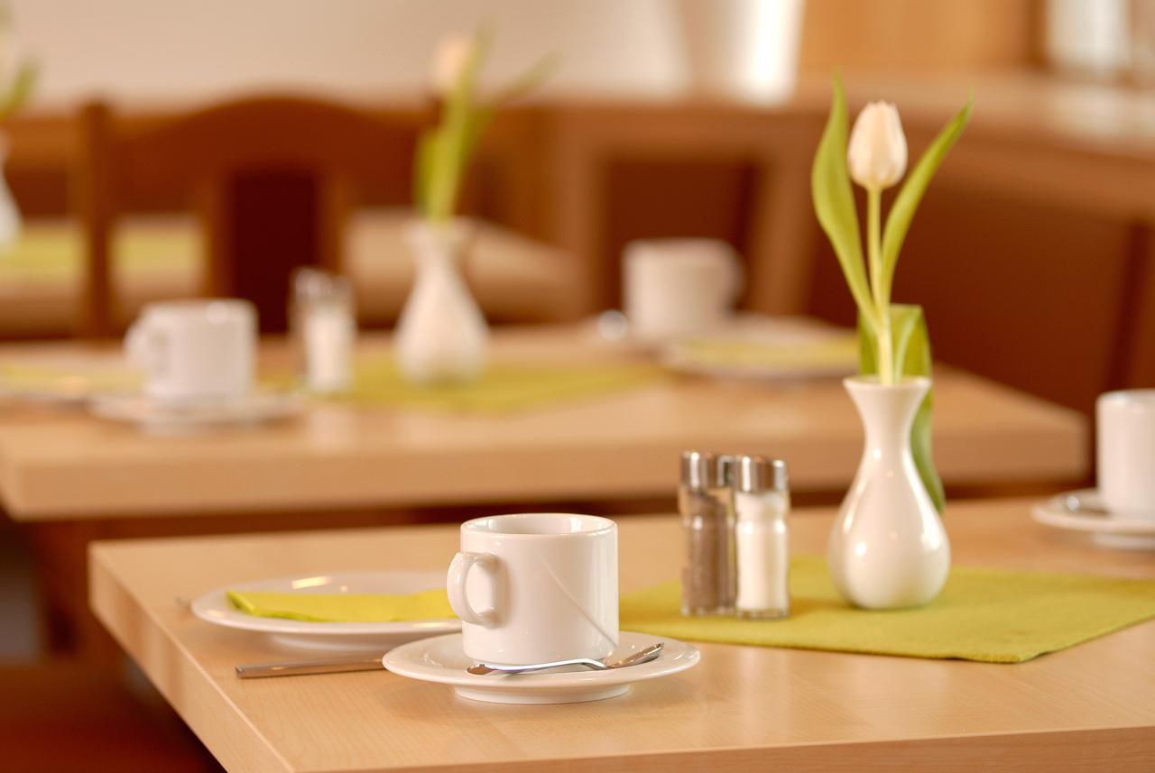 Garni Hotel Leitl Gmbh Eggenfelden Ngoại thất bức ảnh